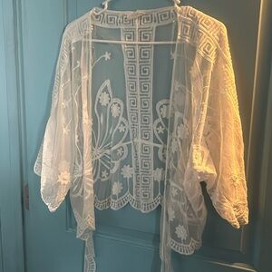 Cardigan lace. Ties